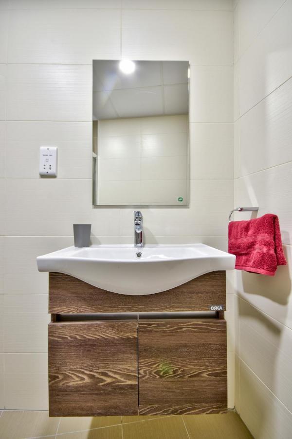 Central Suites St. Julian'S Quarto foto